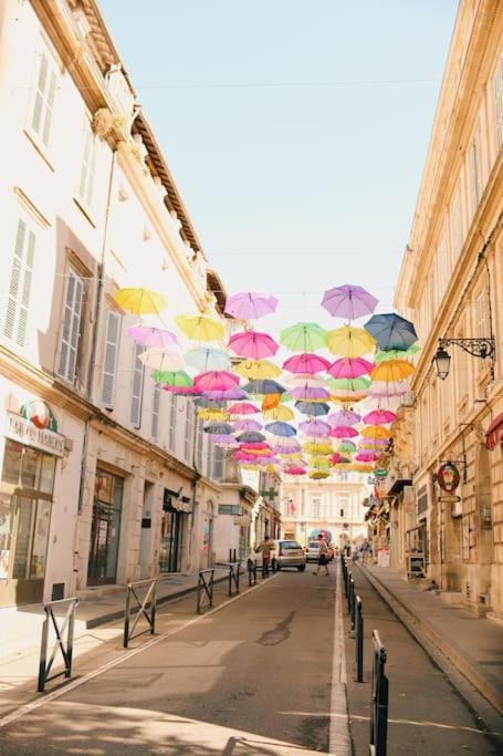 Maison De Vacances L'Hote Champetre Campagne Arlesienne Bagian luar foto
